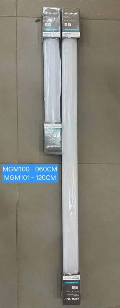 [MGM100] Reglette etanche led 060cm 20w Milo Megaman (20pcs/ct)