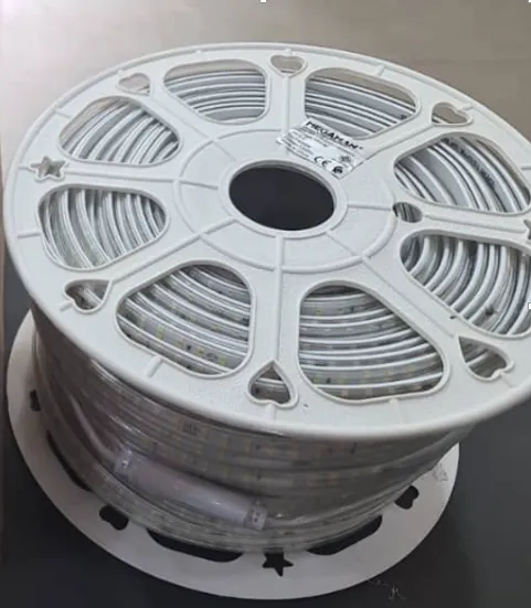 [MGM129] Rouleau Ruban led 3000k 12w Megaman (100m)
